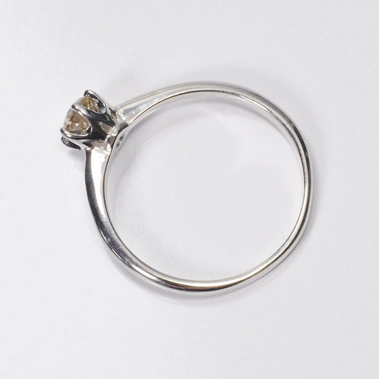 期間限定】天然ダイヤモンド リング 大粒0.3ct 婚約指輪 ６本爪 